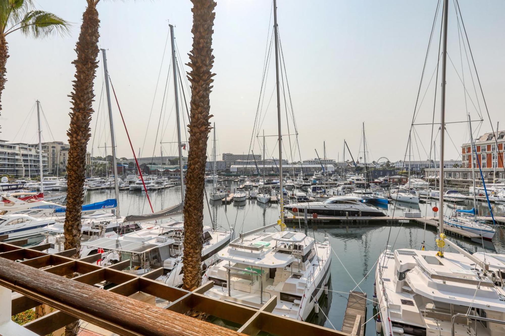 African Elite Waterfront Cape Town Exterior foto